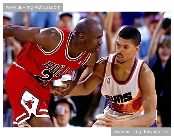 神迹与棋局：迈克尔·乔丹与芝加哥公牛的权力博弈