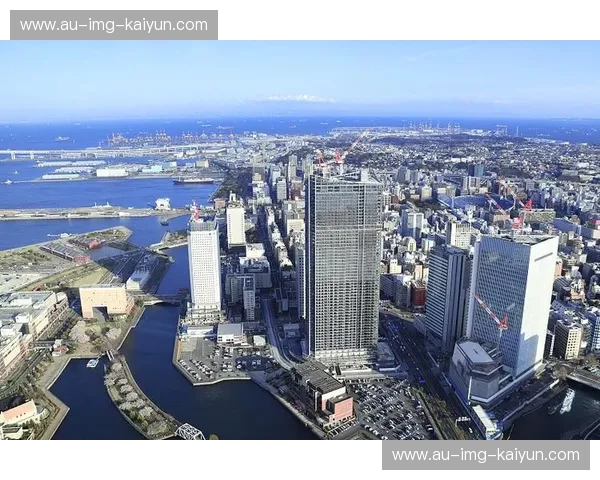 东京湾的双城记:川崎与横滨,一场宿命的对决与交融